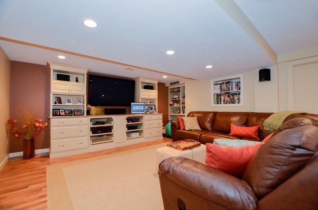 1029 Walnut Plain Road Rochester, MA 02770 - Photo 25 of 40