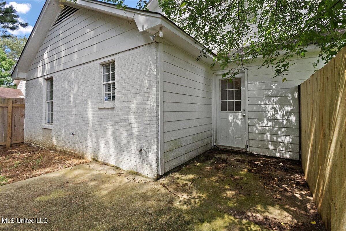 1101-1102 Jamestown Way, Unit 1 & 2 Jackson, MS 39211 - Photo 17 of 27 33-3HTP0980