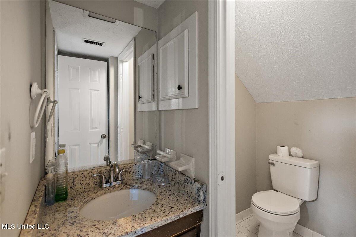 1101-1102 Jamestown Way, Unit 1 & 2 Jackson, MS 39211 - Photo 24 of 27 12-3HTP0914