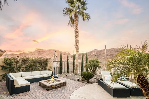 $4,800 | 5 Villa Ferrari Court, Henderson, NV 89011