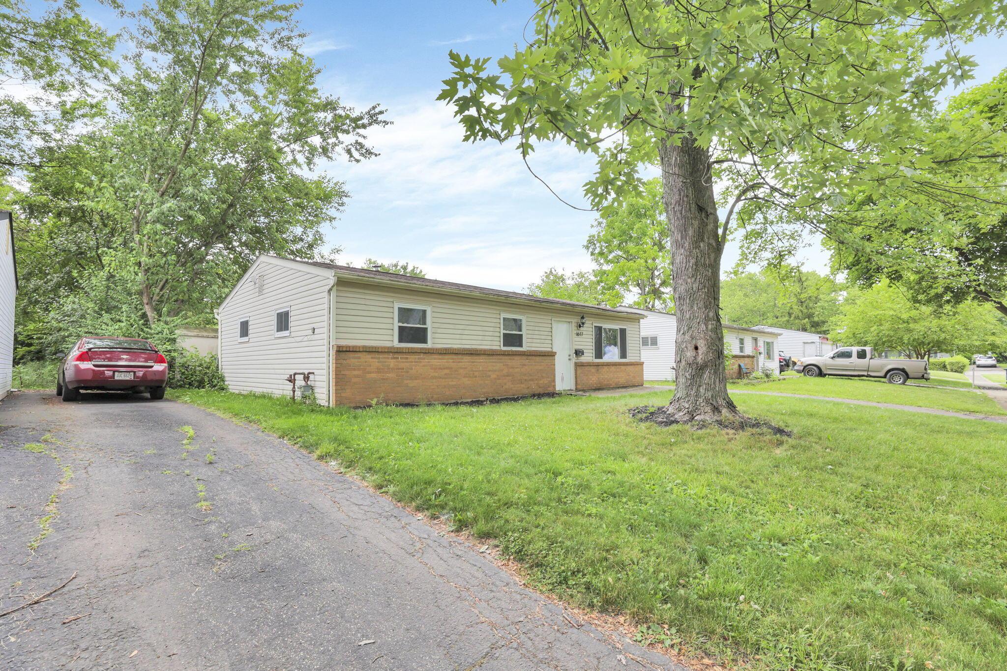 1617 Striebel Road Columbus, OH 43227 - Photo 44 of 48 44-web-or-mls-011A1745