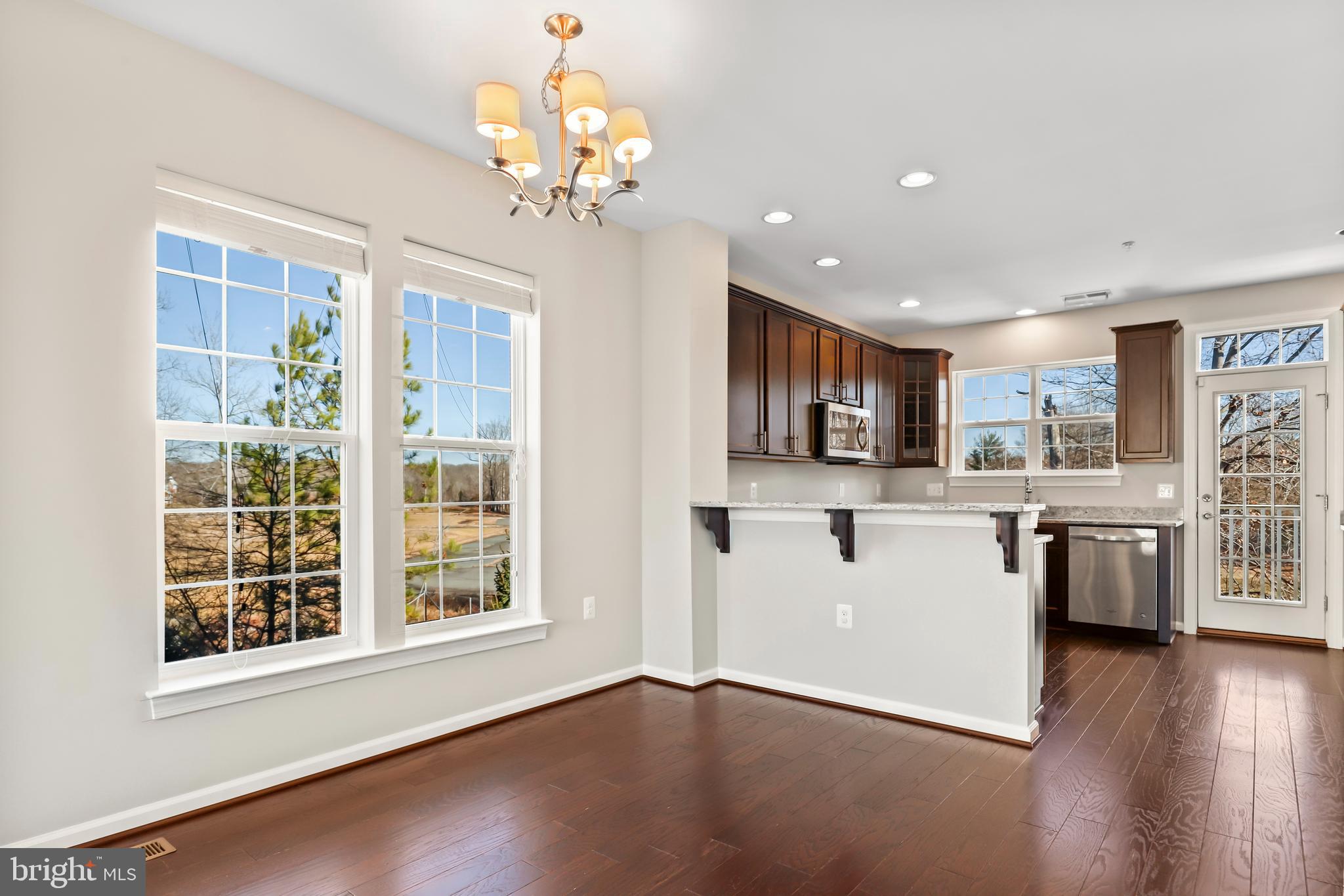 7400 Riding Meadow Way Manassas, VA 20111 - Photo 7 of 33 Gallery Image 7