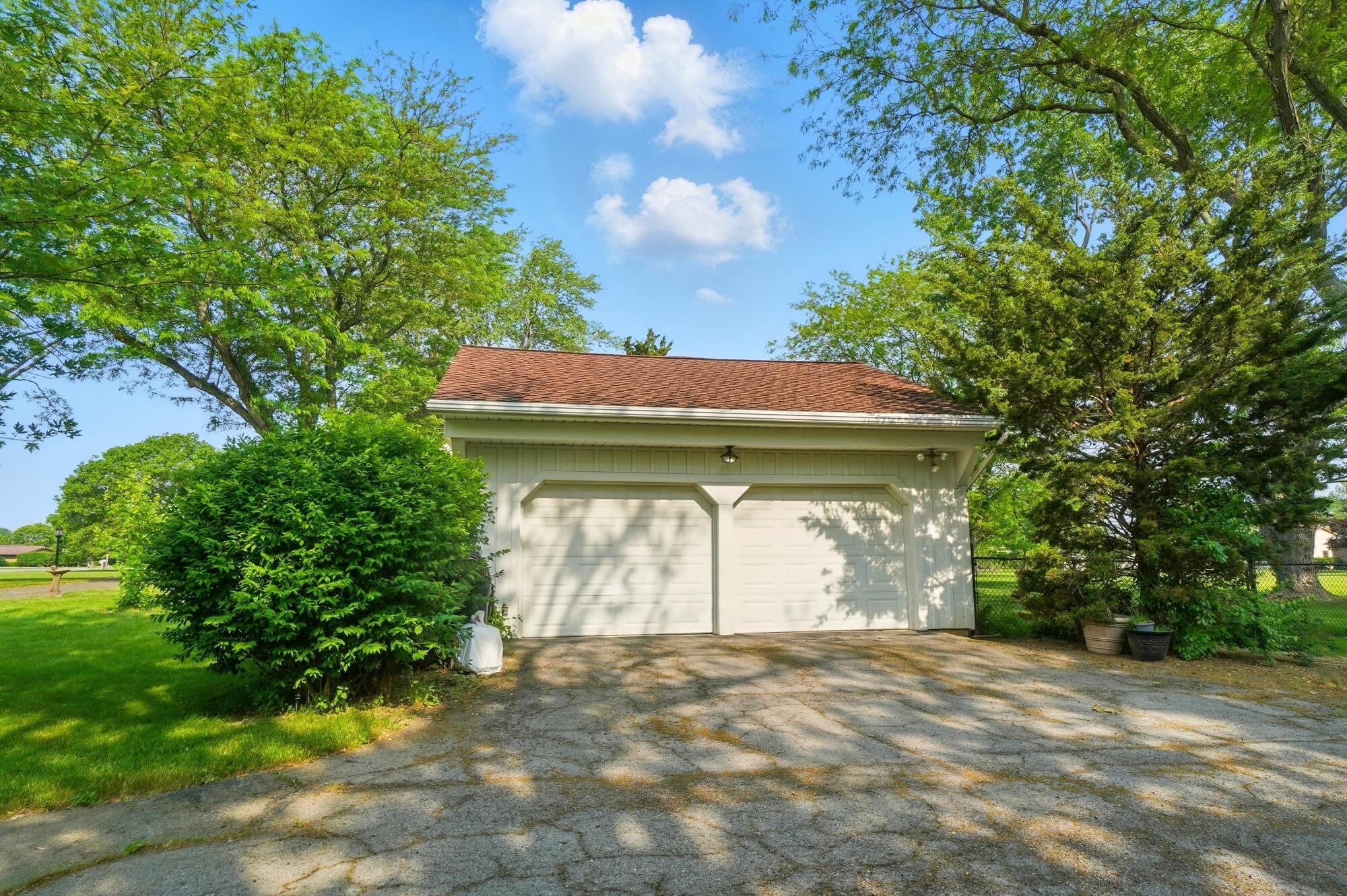 1010 Glynwood Road Wapakoneta, OH 45895 - Photo 45 of 49