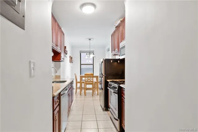$190,000 | 3875 Waldo Avenue, Unit 6K | Fieldston