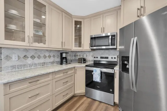 $3,200 | 528 77th Avenue, St. Pete Beach, FL 33706