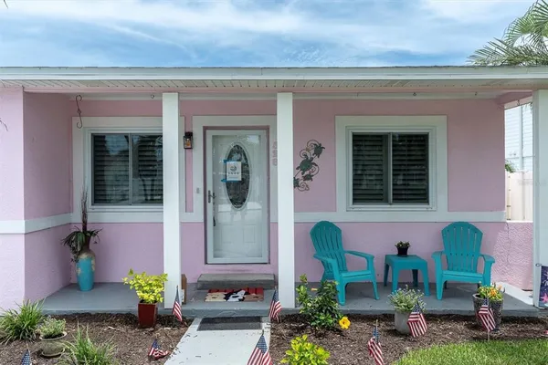 $3,200 | 528 77th Avenue, St. Pete Beach, FL 33706