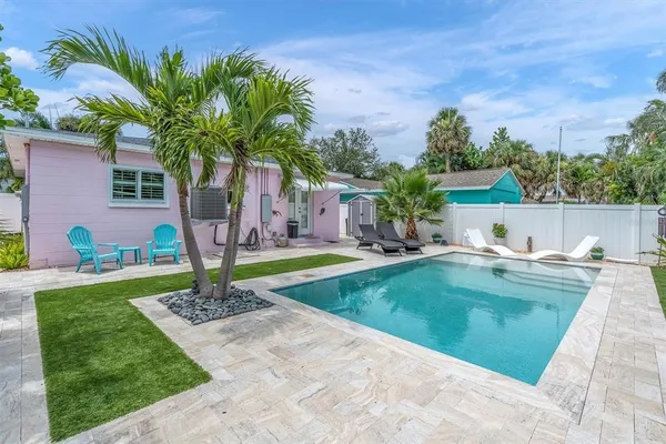 $3,200 | 528 77th Avenue, St. Pete Beach, FL 33706