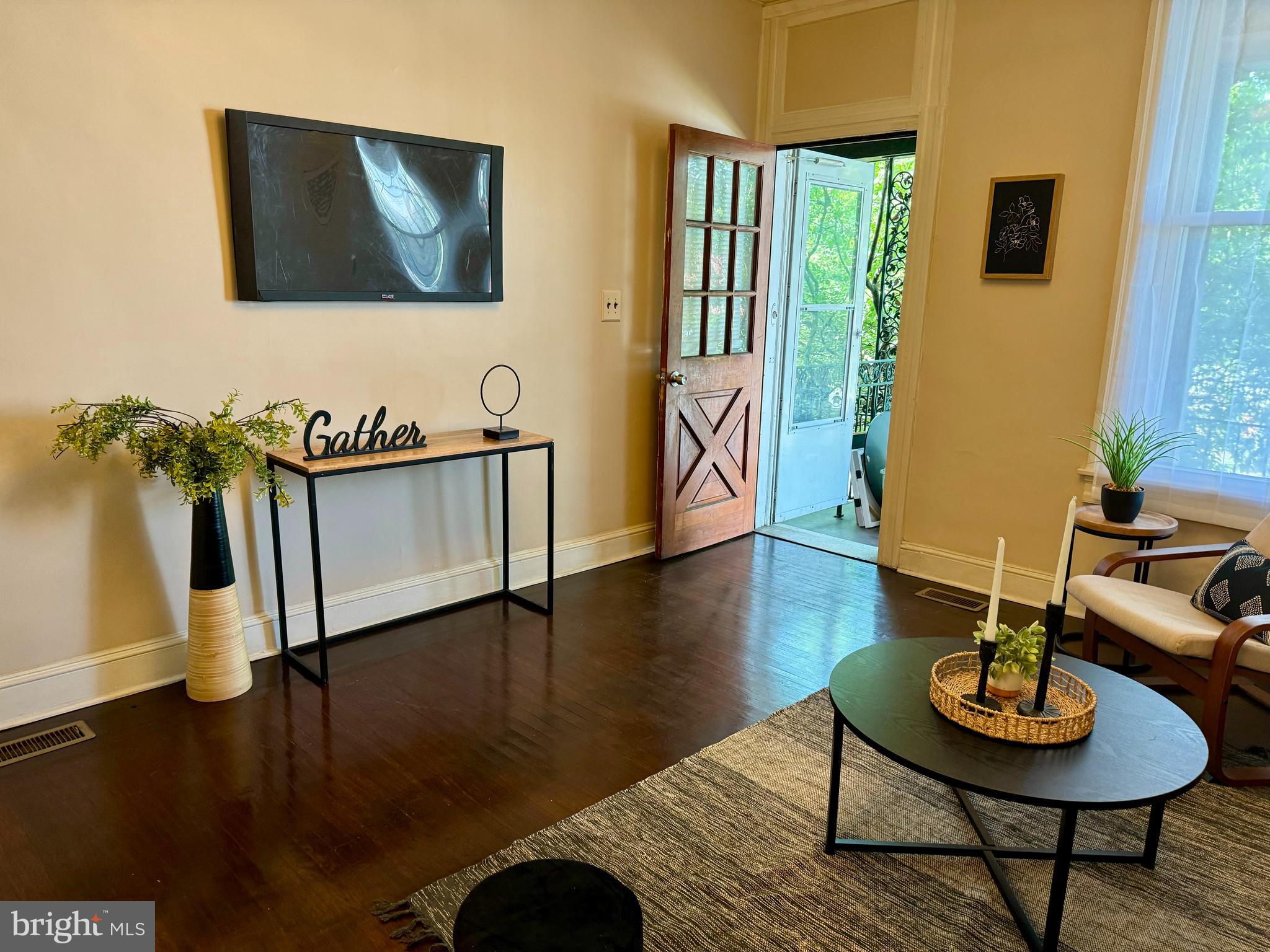 4127 Falls Road Baltimore, MD 21211 - Photo 6 of 35 Gallery Image 6