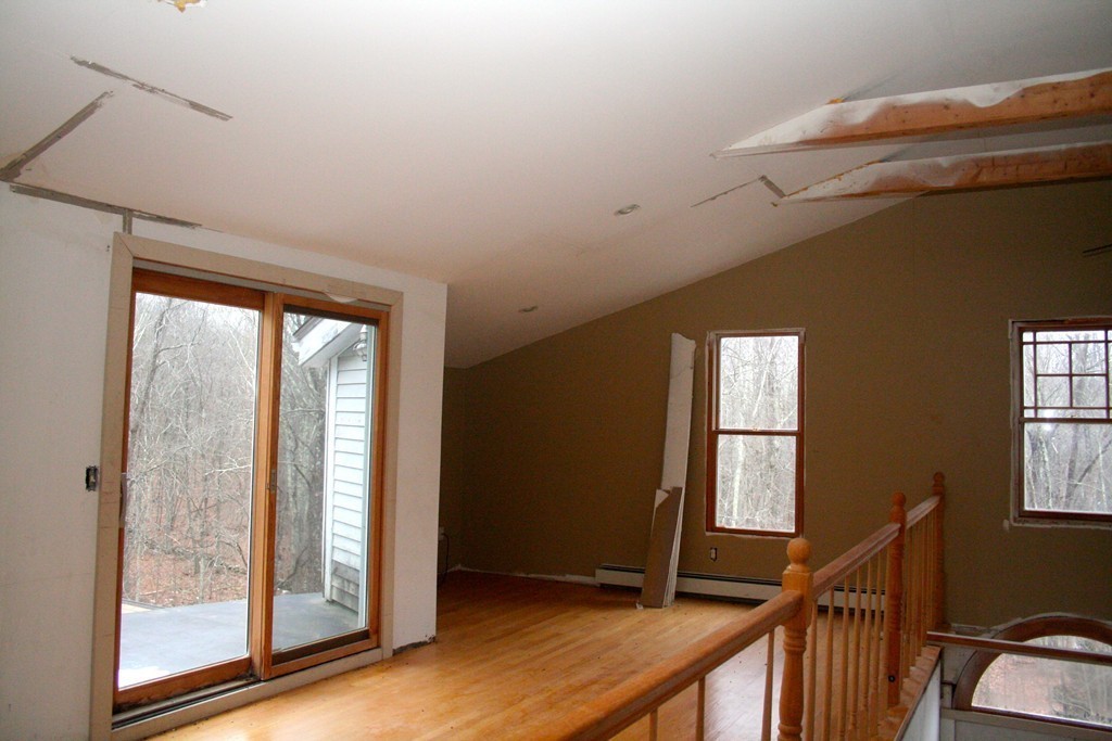 156 Chestnut Hill Road Millville, MA 01529 - Photo 13 of 18 Gallery Image 13