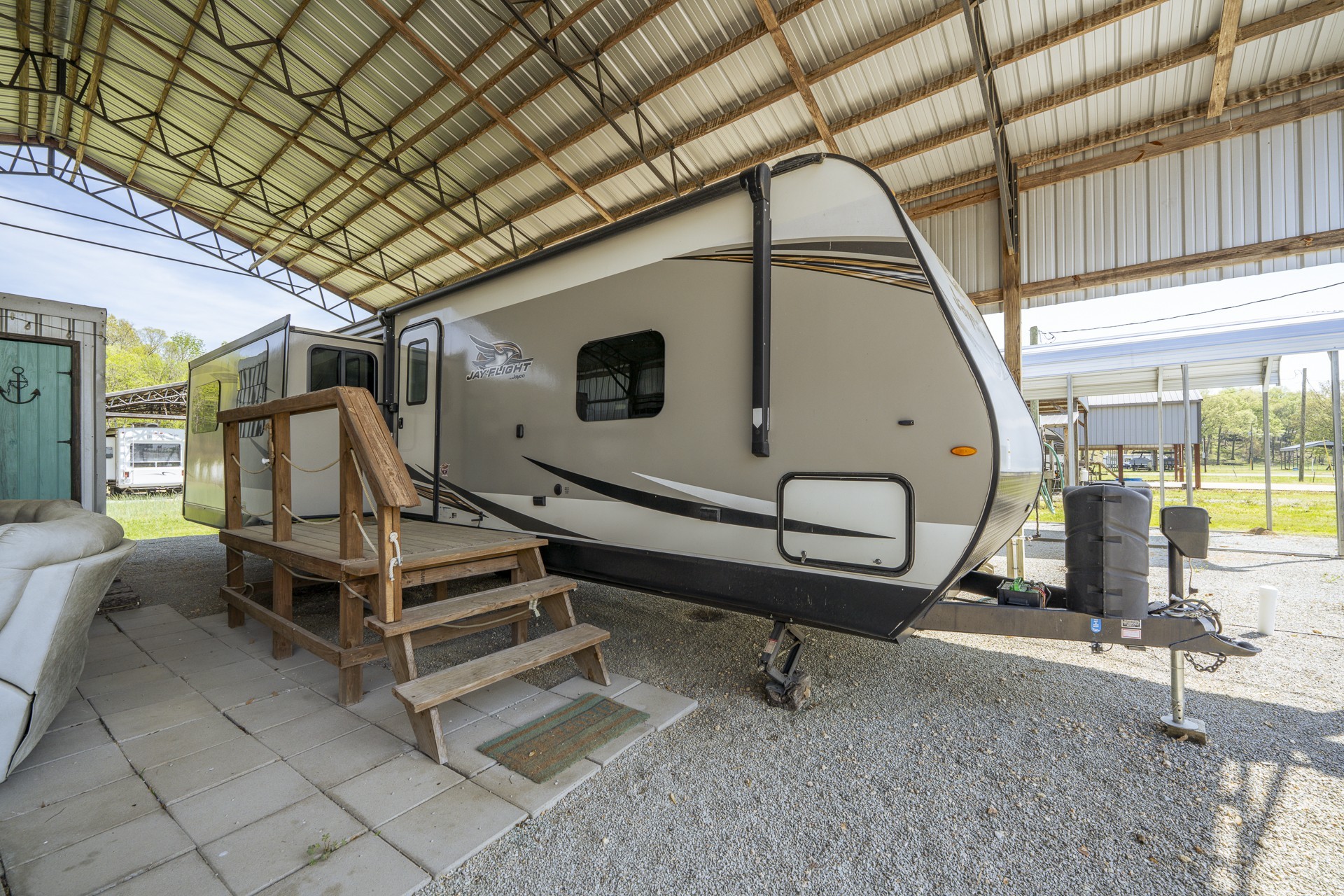 1008 WC PICKETT Road Clifton, TN 38425 - Photo 38 of 57 Gallery Image 38