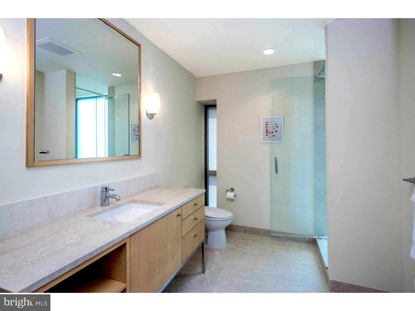 1706 Rittenhouse Square, Unit 701 Philadelphia, PA 19103 - Photo 21 of 23