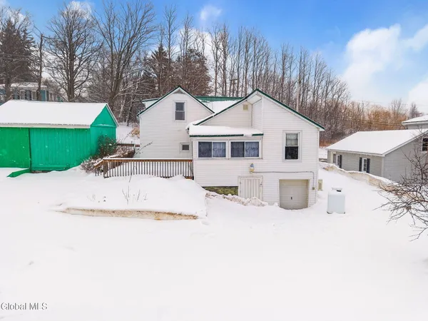 $275,000 | 6071 Highway 10, Cobleskill, NY 12043