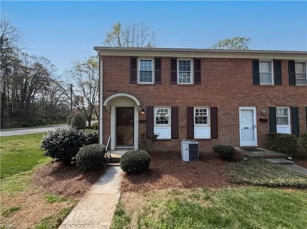 $206,000 | 4050 Huntingreen Lane Northwest, Unit A, Winston-Salem, NC 27106