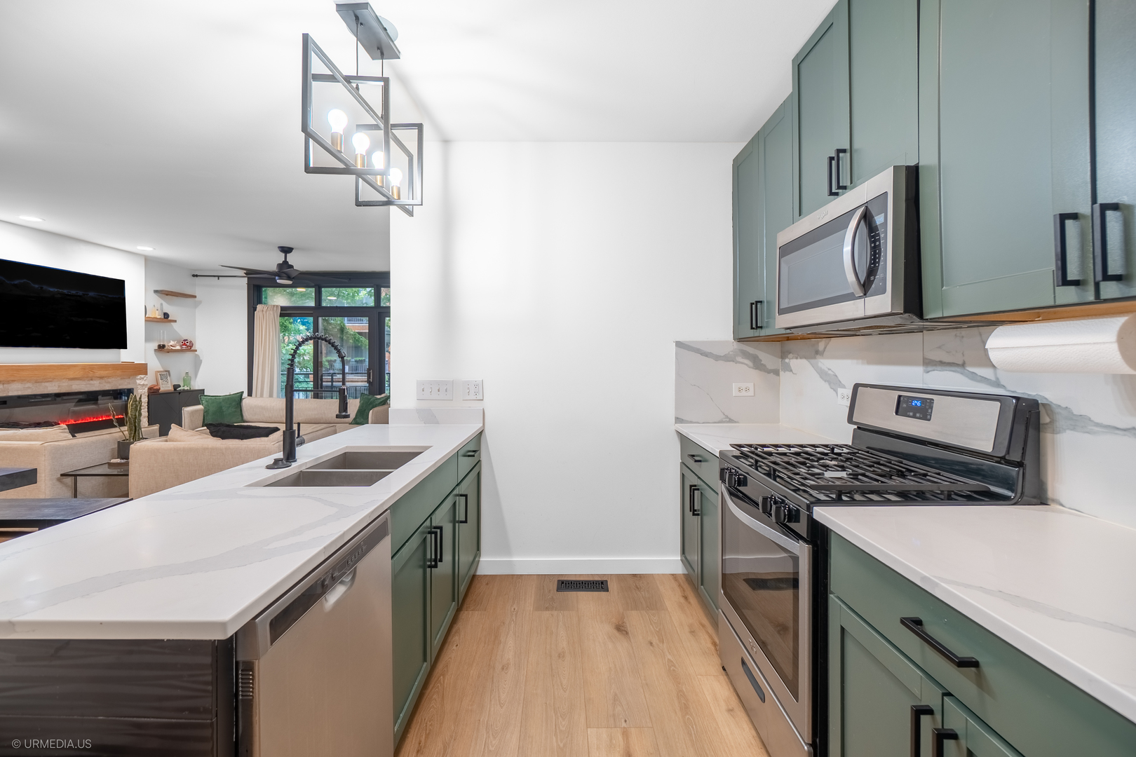 1425 West Fillmore Street, Unit 1 Chicago, IL 60607 - Photo 10 of 23