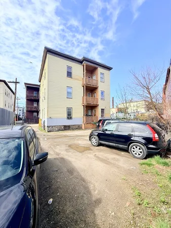 $800,000 | 66-68 Water Street, Lawrence, MA 01841