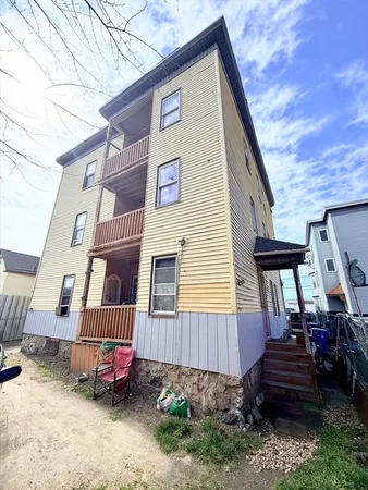 $800,000 | 66-68 Water Street, Lawrence, MA 01841