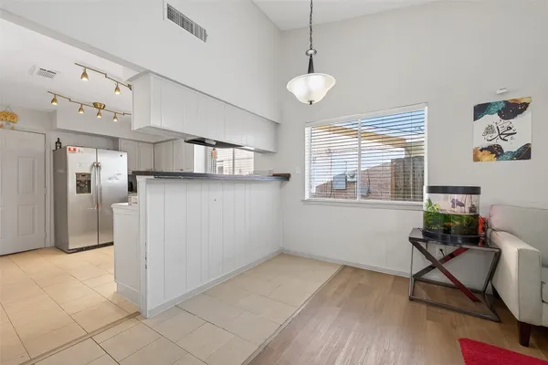 $2,000 | 10423 Permian Drive, Sugar Land, TX 77498