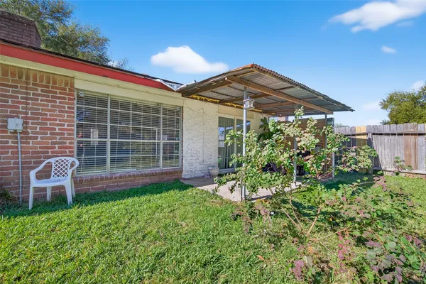 $2,000 | 10423 Permian Drive, Sugar Land, TX 77498