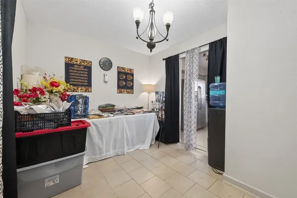 $2,000 | 10423 Permian Drive, Sugar Land, TX 77498