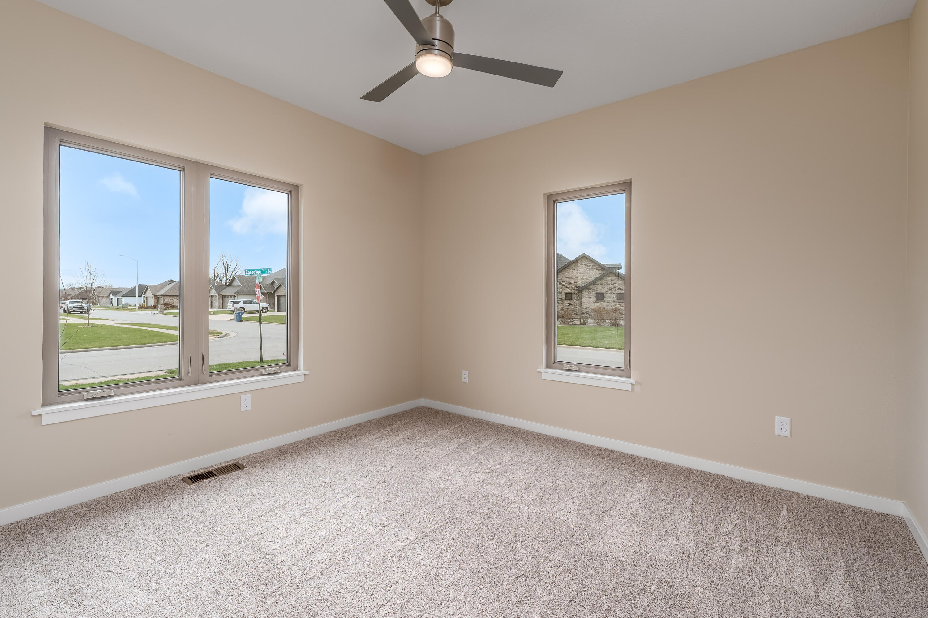 3579 West Cherokee Street Springfield, MO 65807 - Photo 28 of 39 3579 E Cherokee St-29