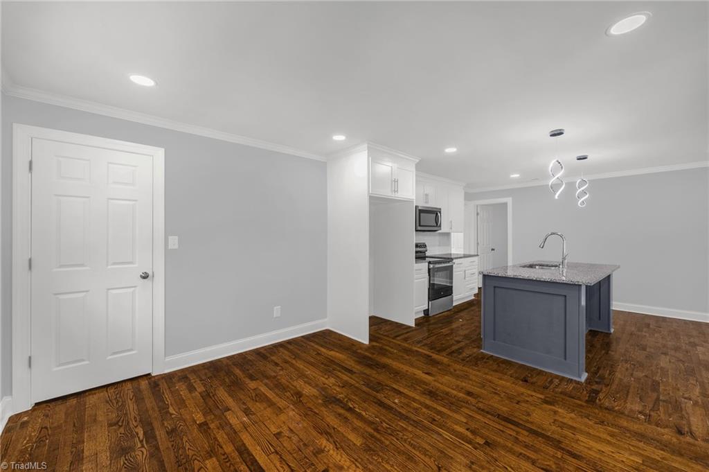 2434 New Walkertown Road Winston-Salem, NC 27101 - Photo 13 of 36