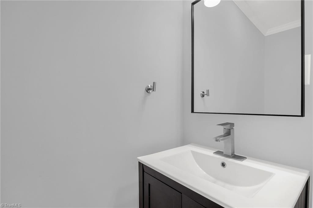 2434 New Walkertown Road Winston-Salem, NC 27101 - Photo 18 of 36