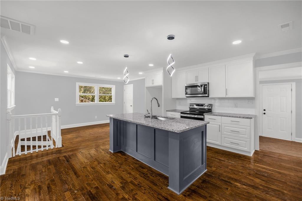 2434 New Walkertown Road Winston-Salem, NC 27101 - Photo 10 of 36