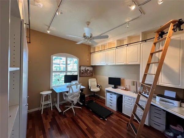 $4,300 | 4727 Spinnaker Drive, Bradenton, FL 34208