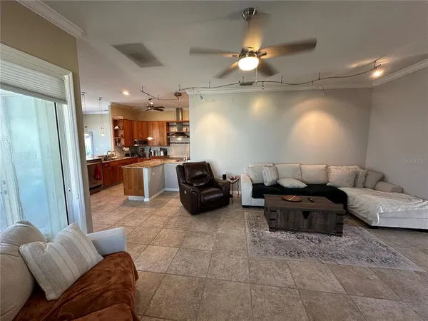 $4,300 | 4727 Spinnaker Drive, Bradenton, FL 34208