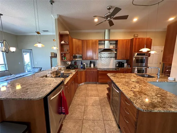 $4,300 | 4727 Spinnaker Drive, Bradenton, FL 34208