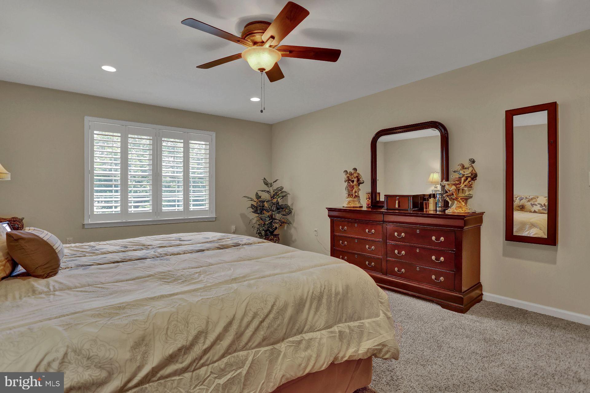 240 Krocks Road Allentown, PA 18104 - Photo 6 of 39 Gallery Image 6