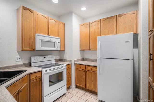 $370,000 | 4025 South Dillon Way, Unit 102, Aurora, CO 80014