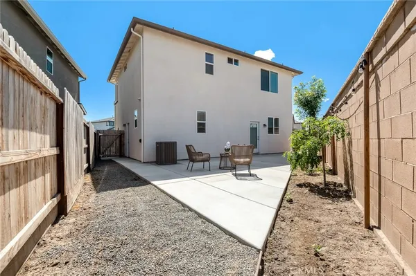 $435,000 | 3049 North Dudley Street, Visalia, CA 93291