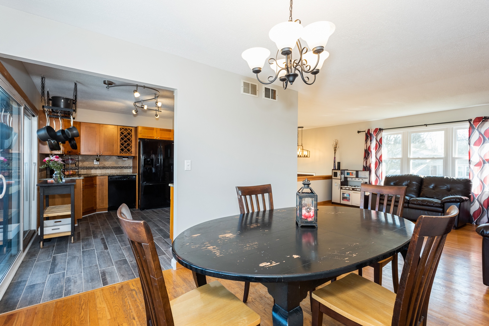 148 Wedgewood Way Bolingbrook, IL 60440 - Photo 5 of 18