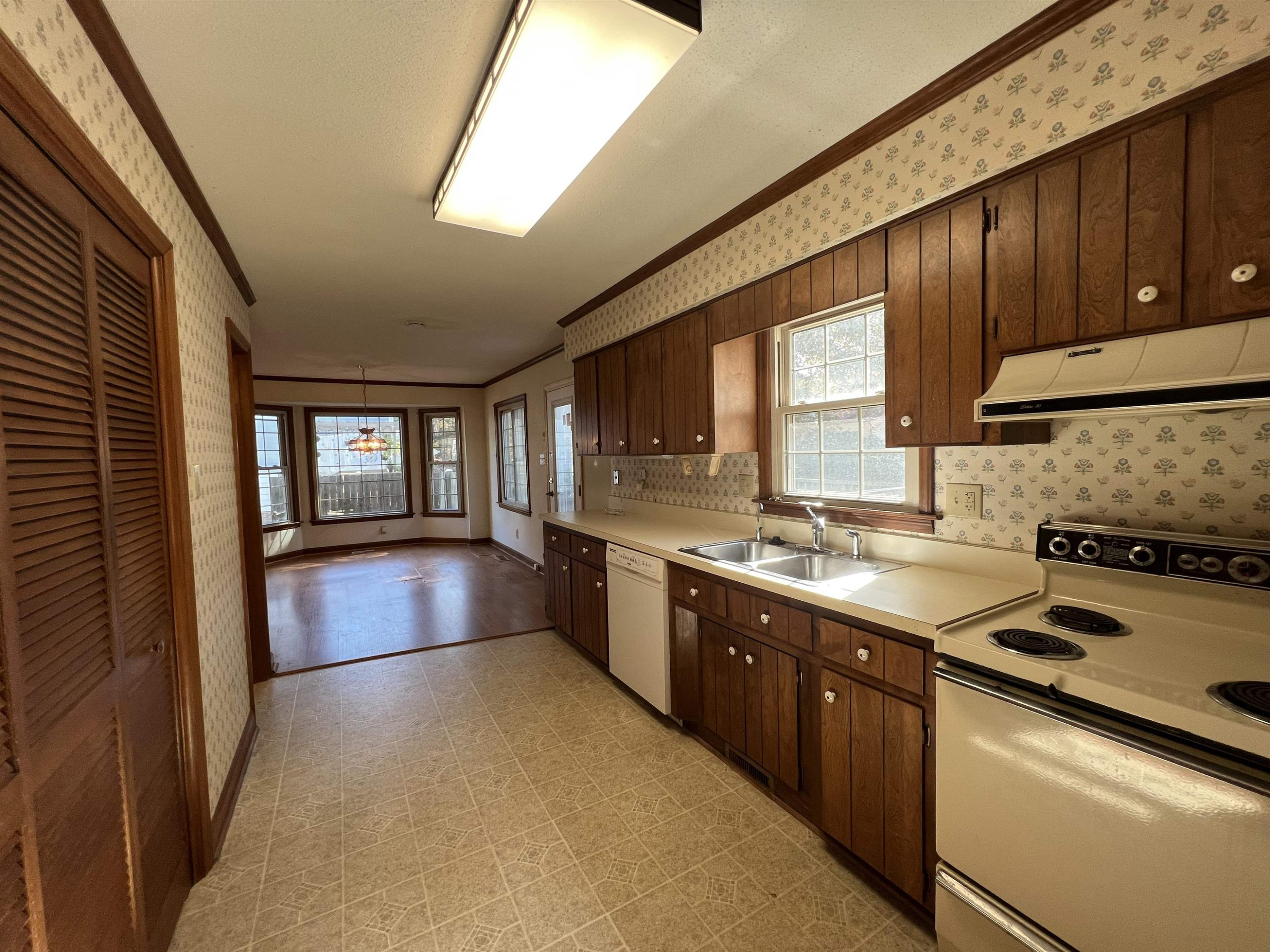 2509 Sawmill Road Raleigh, NC 27613 - Photo 9 of 22 Photo 9