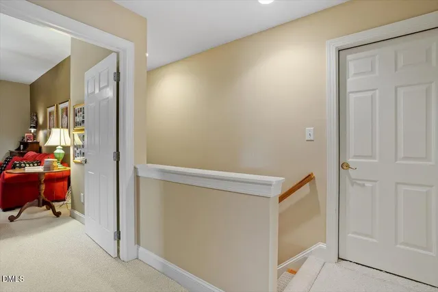 a view of utility room