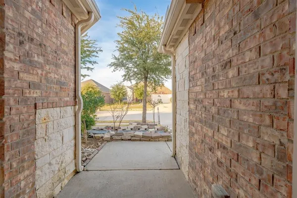 a view of a pathway both side of building