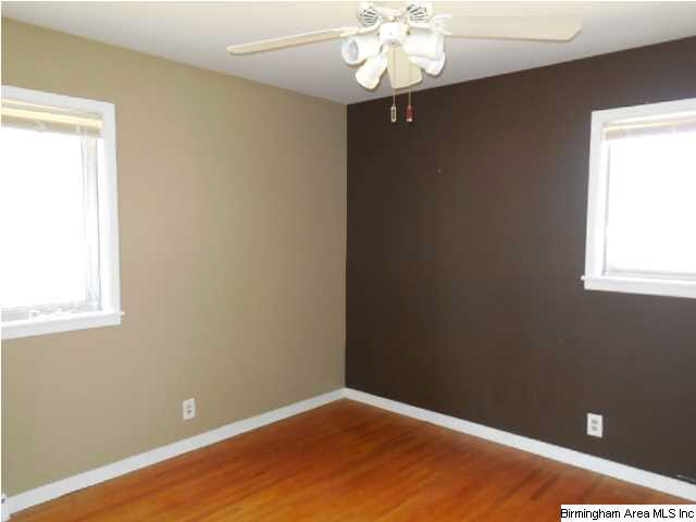 903 Barnisdale Road Birmingham, AL 35235 - Photo 9 of 20