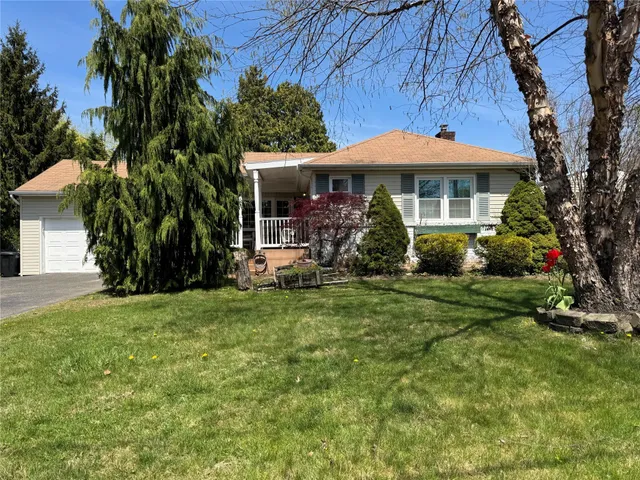 $760,000 | 3203 Poplar Place, Wantagh, NY 11793