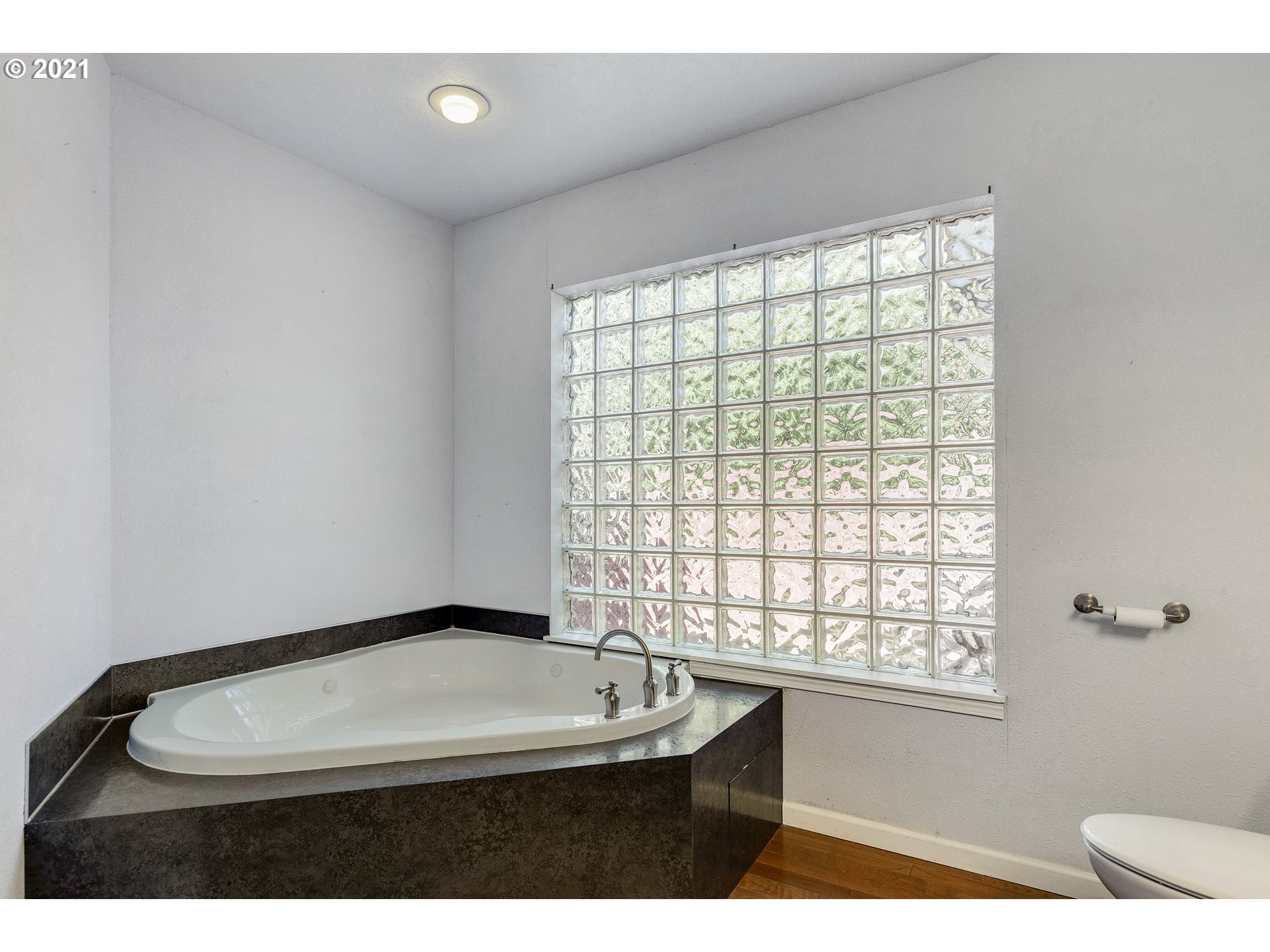 286 Southwest Oak Street Dallas, OR 97338 - Photo 21 of 30 Gallery Image 21