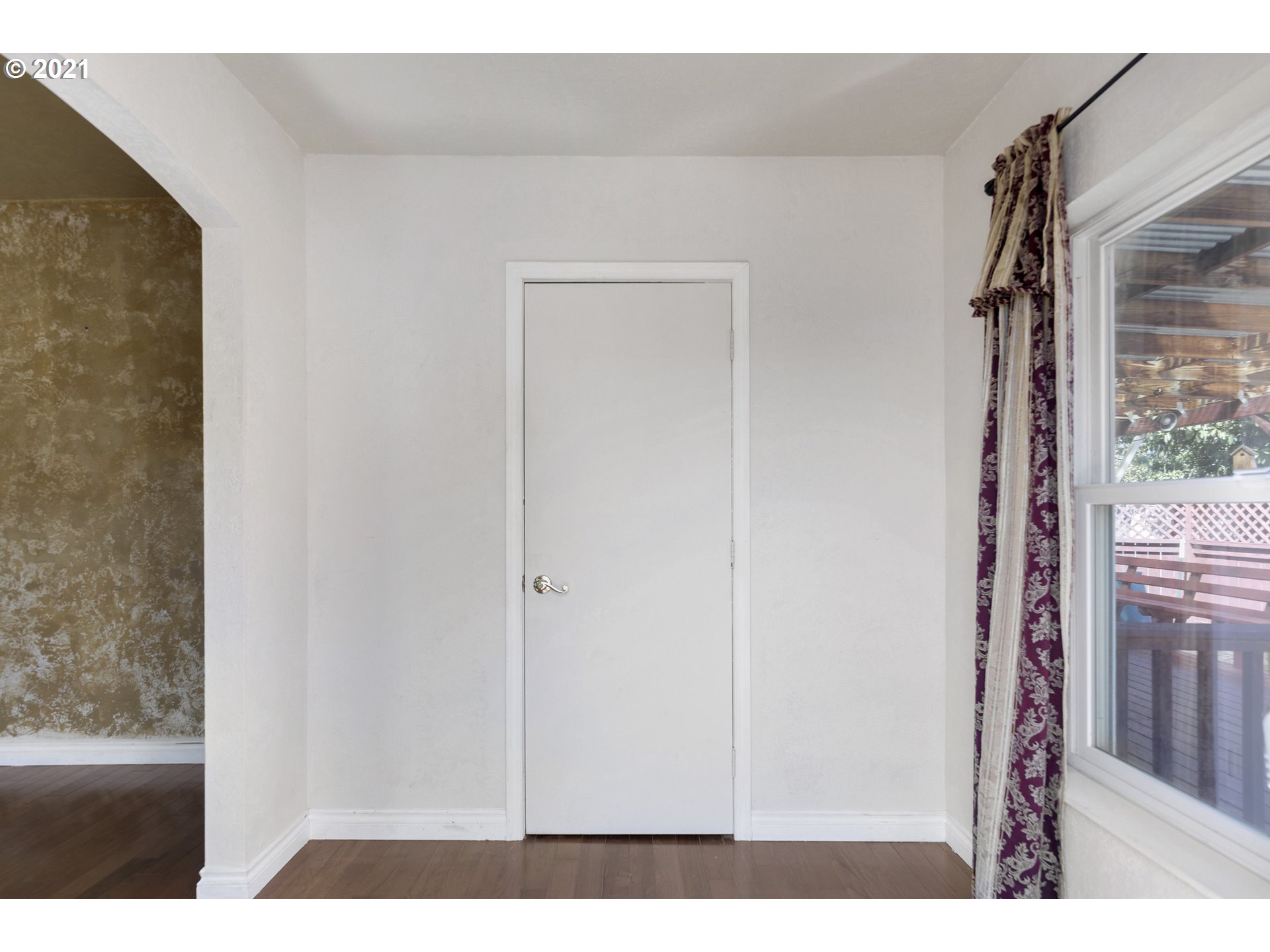 286 Southwest Oak Street Dallas, OR 97338 - Photo 5 of 30 Gallery Image 5