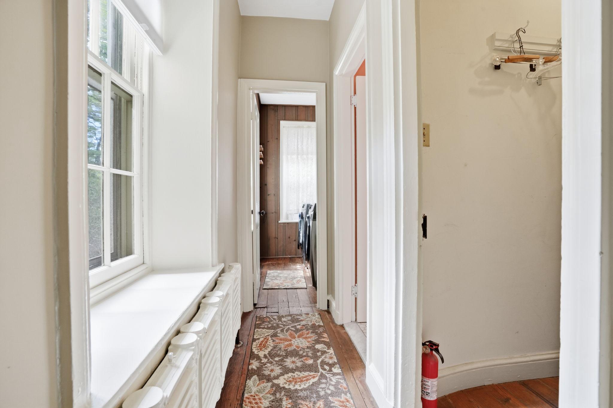 424 West Waverly Road Glenside, PA 19038 - Photo 35 of 75 Corridor for Primary Suite