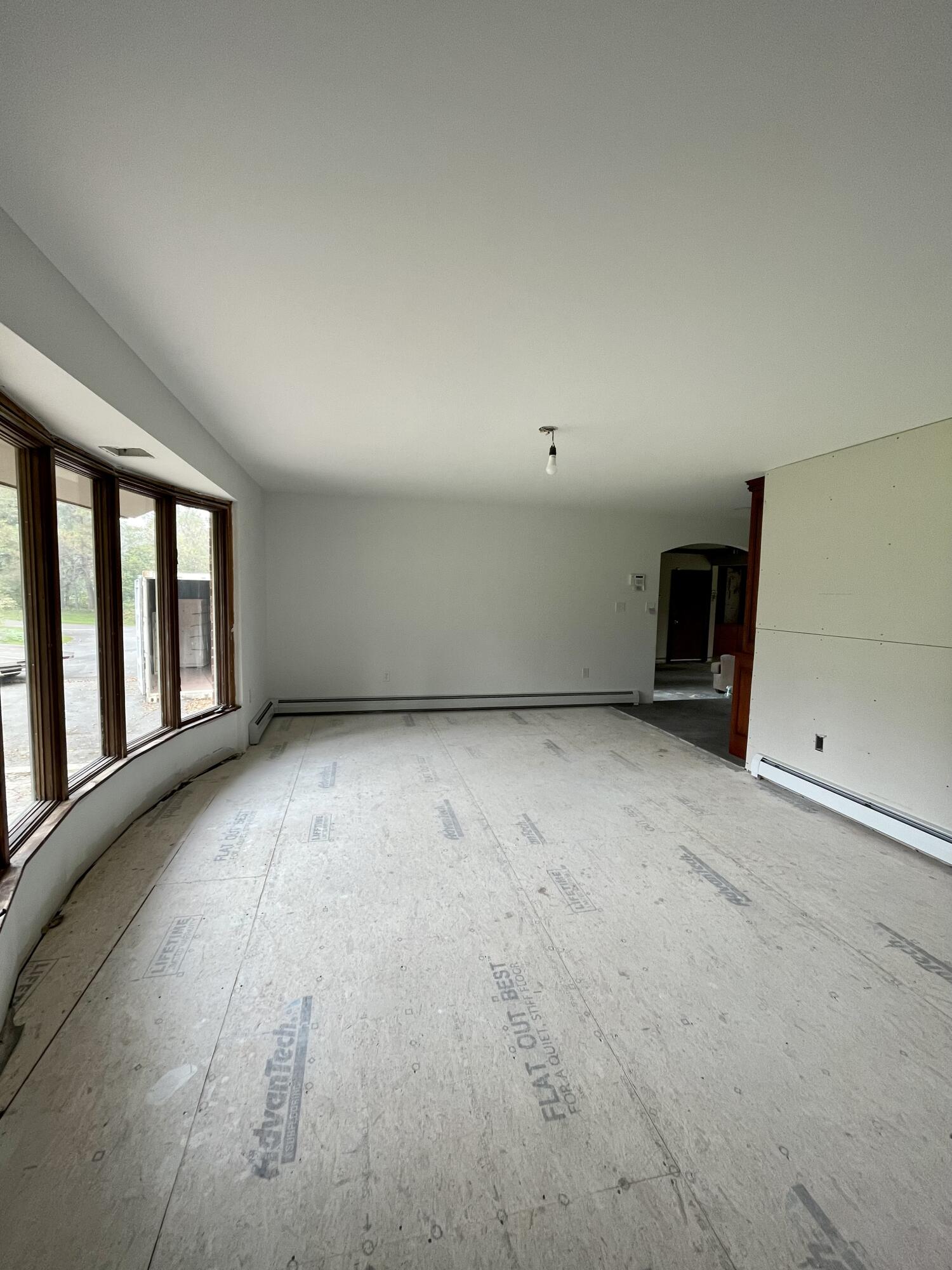 252 Parsons Road Presque Isle, ME 04769 - Photo 11 of 22 Livingroom