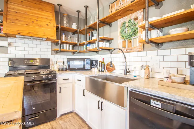 $474,000 | 119 Pony Express Trail, Lubbock, TX 79404