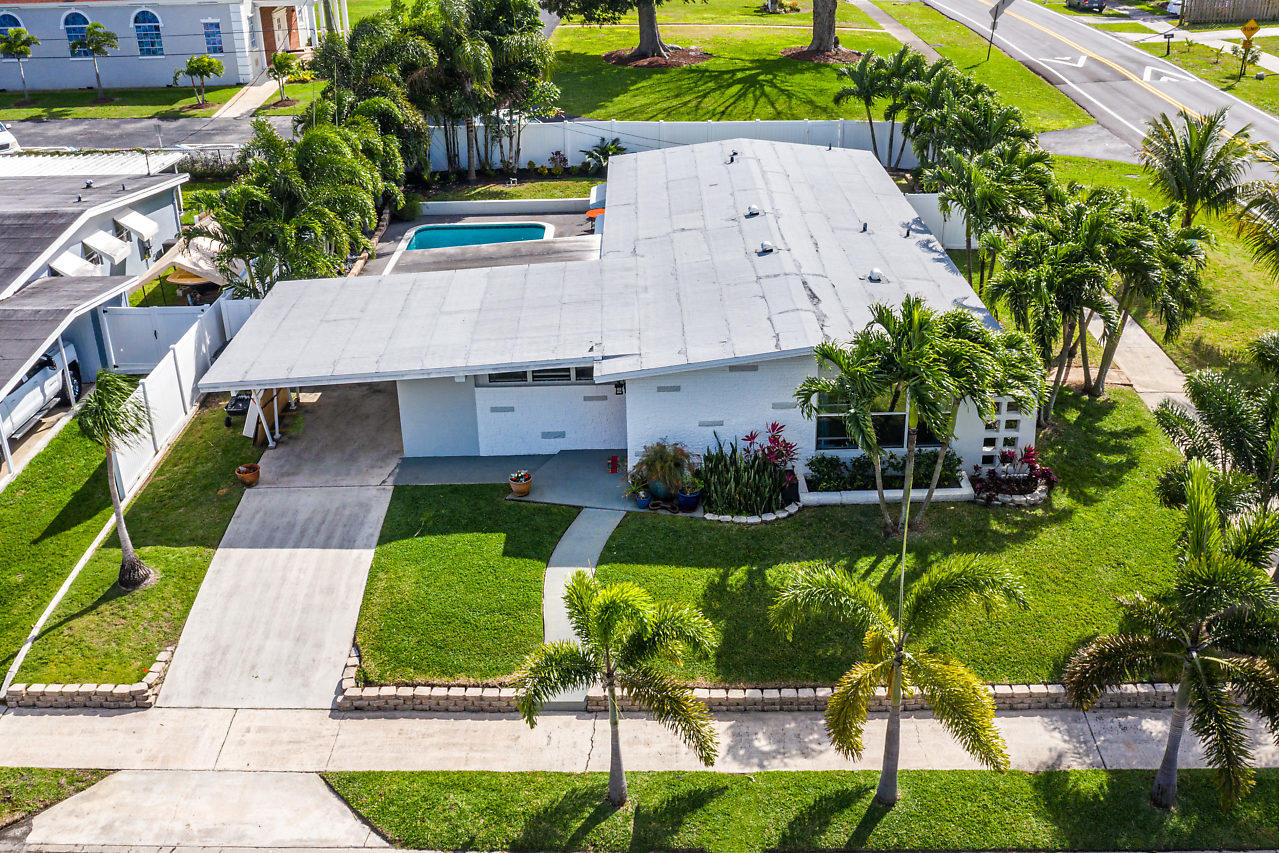 1502 High Ridge Road Lake Worth Beach, FL 33461 - Photo 30 of 41 029-1502HighRidgeRd-LakeWorth-FL-small