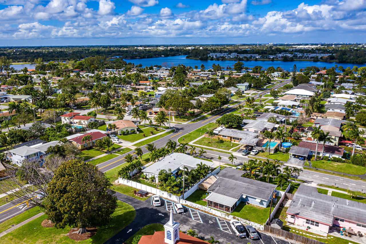 1502 High Ridge Road Lake Worth Beach, FL 33461 - Photo 37 of 41 036-1502HighRidgeRd-LakeWorth-FL-small