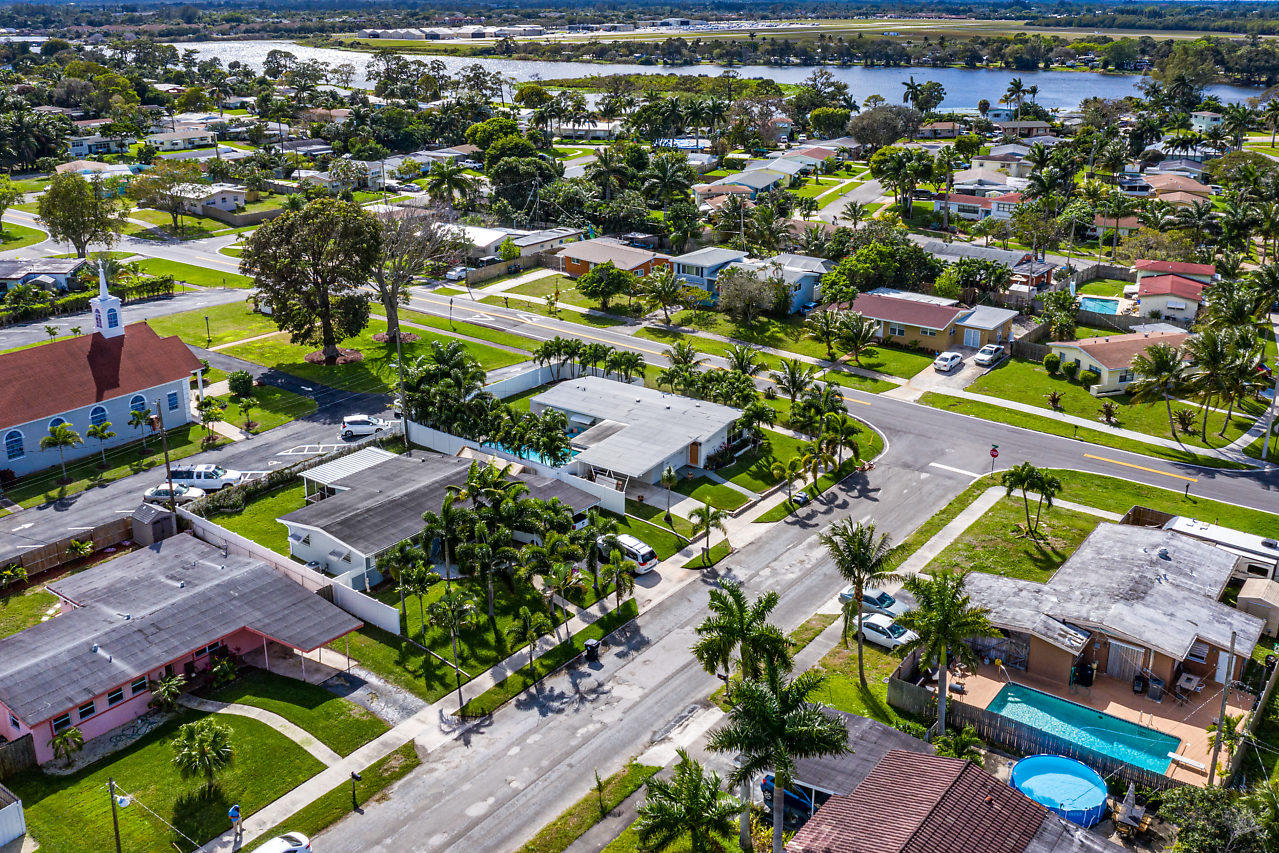 1502 High Ridge Road Lake Worth Beach, FL 33461 - Photo 39 of 41 038-1502HighRidgeRd-LakeWorth-FL-small