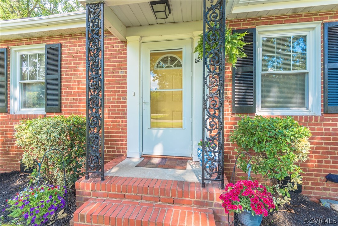 5201 Coxson Road Sandston, VA 23150 - Photo 6 of 46 Gallery Image 6
