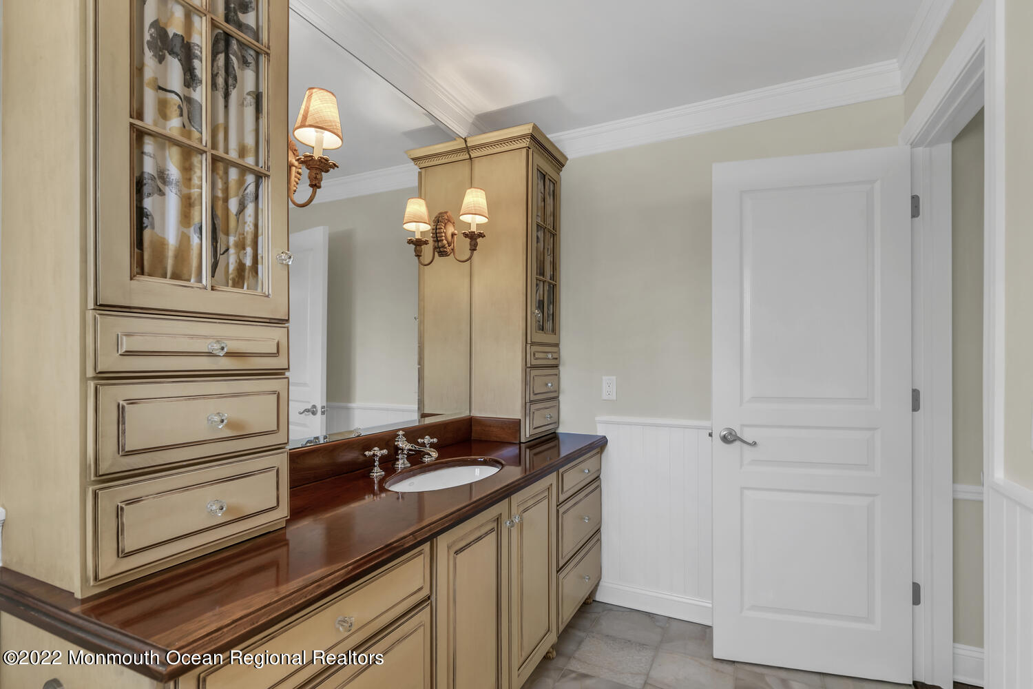 4 Tuxedo Road Rumson, NJ 07760 - Photo 35 of 47 4 Tuxedo Rd Rumson NJ 07760-large-006-01