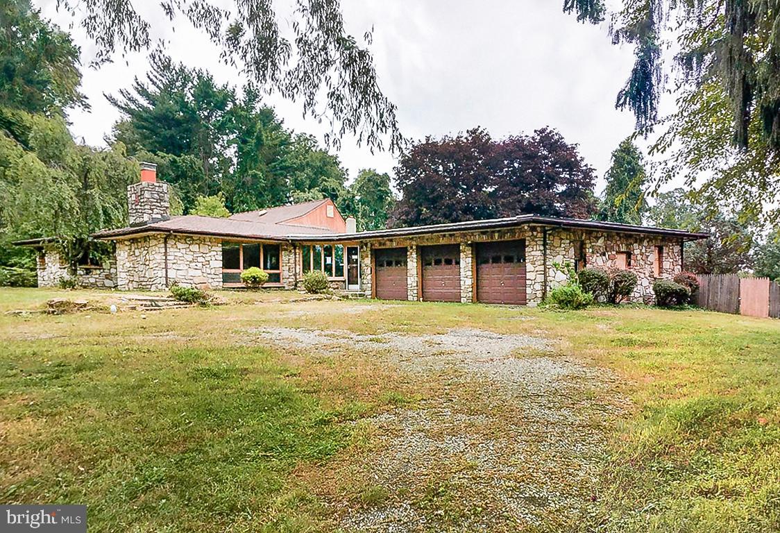 89 Flocktown Road Long Valley, NJ 07853 - Photo 1 of 25